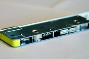 قفل سرویس تمام فلزی رزه و کاله